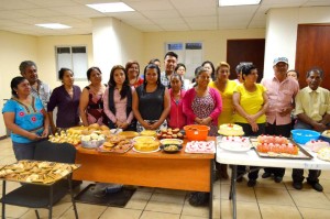 Concluye Ayuntamiento y Cecati curso de repostería en Santa Lucía del Camino